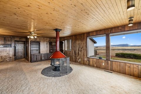 Tiny photo for 2748 SW Highland Lane, Culver, OR 97734 (MLS # 220212256)