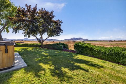 Tiny photo for 2748 SW Highland Lane, Culver, OR 97734 (MLS # 220212256)