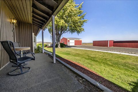 Tiny photo for 2748 SW Highland Lane, Culver, OR 97734 (MLS # 220212256)