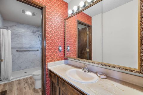 Tiny photo for 2748 SW Highland Lane, Culver, OR 97734 (MLS # 220212256)