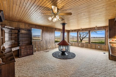 Tiny photo for 2748 SW Highland Lane, Culver, OR 97734 (MLS # 220212256)