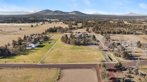 869 SW 55th Place Redmond OR 97756