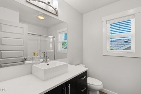 Tiny photo for 1142 N Haskell Street, Central Point, OR 97502 (MLS # 220224638)