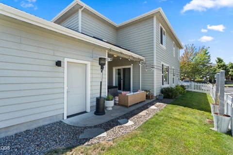 Tiny photo for 1142 N Haskell Street, Central Point, OR 97502 (MLS # 220224638)
