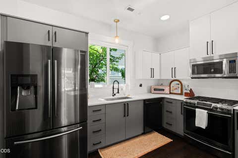 Tiny photo for 1142 N Haskell Street, Central Point, OR 97502 (MLS # 220224638)