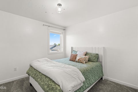 Tiny photo for 1142 N Haskell Street, Central Point, OR 97502 (MLS # 220224638)