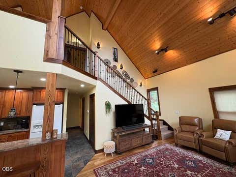 Tiny photo for 141245 Red Cone Drive, Crescent Lake, OR 97733 (MLS # 220224327)