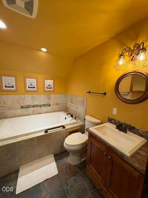 Tiny photo for 141245 Red Cone Drive, Crescent Lake, OR 97733 (MLS # 220224327)