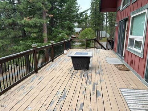 Tiny photo for 141245 Red Cone Drive, Crescent Lake, OR 97733 (MLS # 220224327)