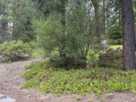Tiny photo for 141245 Red Cone Drive, Crescent Lake, OR 97733 (MLS # 220224327)