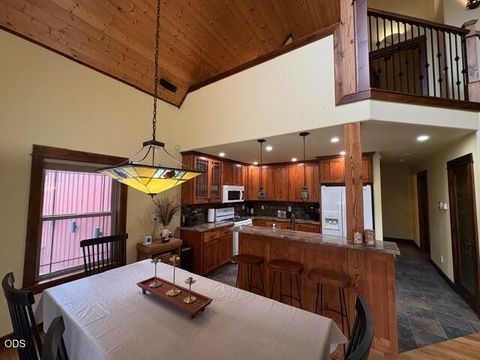 Tiny photo for 141245 Red Cone Drive, Crescent Lake, OR 97733 (MLS # 220224327)