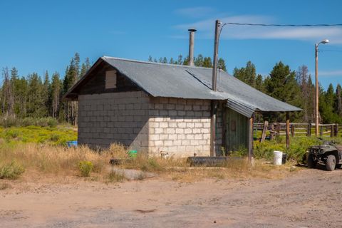 Tiny photo for 1950 Silver Lake Road, Chiloquin, OR 97624 (MLS # 220209125)