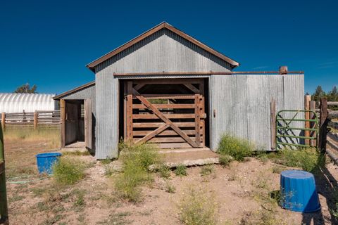 Tiny photo for 1950 Silver Lake Road, Chiloquin, OR 97624 (MLS # 220209125)