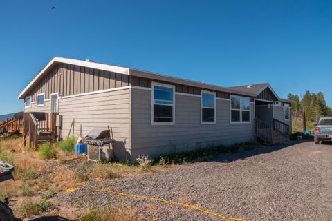 Tiny photo for 1950 Silver Lake Road, Chiloquin, OR 97624 (MLS # 220209125)