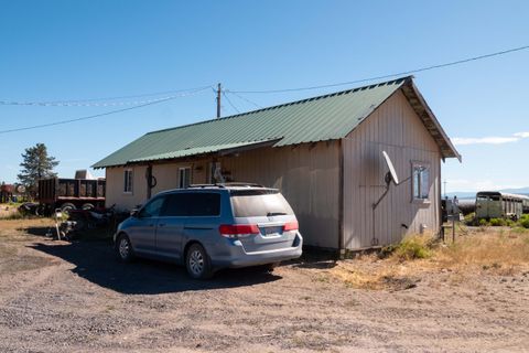 Tiny photo for 1950 Silver Lake Road, Chiloquin, OR 97624 (MLS # 220209125)