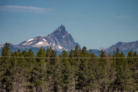 Tiny photo for 1950 Silver Lake Road, Chiloquin, OR 97624 (MLS # 220209125)