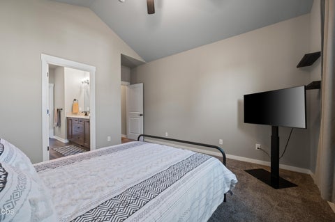 Tiny photo for 51937 Lumberman LN, La Pine, OR 97739 (MLS # 220227498)