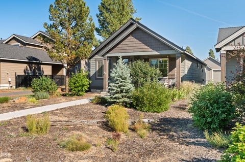 Tiny photo for 51937 Lumberman LN, La Pine, OR 97739 (MLS # 220227498)