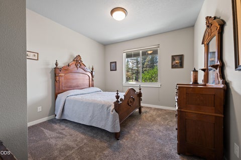 Tiny photo for 51937 Lumberman LN, La Pine, OR 97739 (MLS # 220227498)