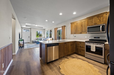Tiny photo for 51937 Lumberman LN, La Pine, OR 97739 (MLS # 220227498)