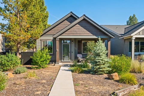 Tiny photo for 51937 Lumberman LN, La Pine, OR 97739 (MLS # 220227498)
