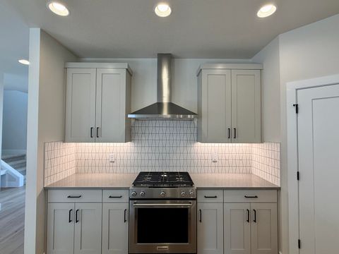 Tiny photo for 21424 SE Krakatoa Court #Lot 100, Bend, OR 97702 (MLS # 220217344)