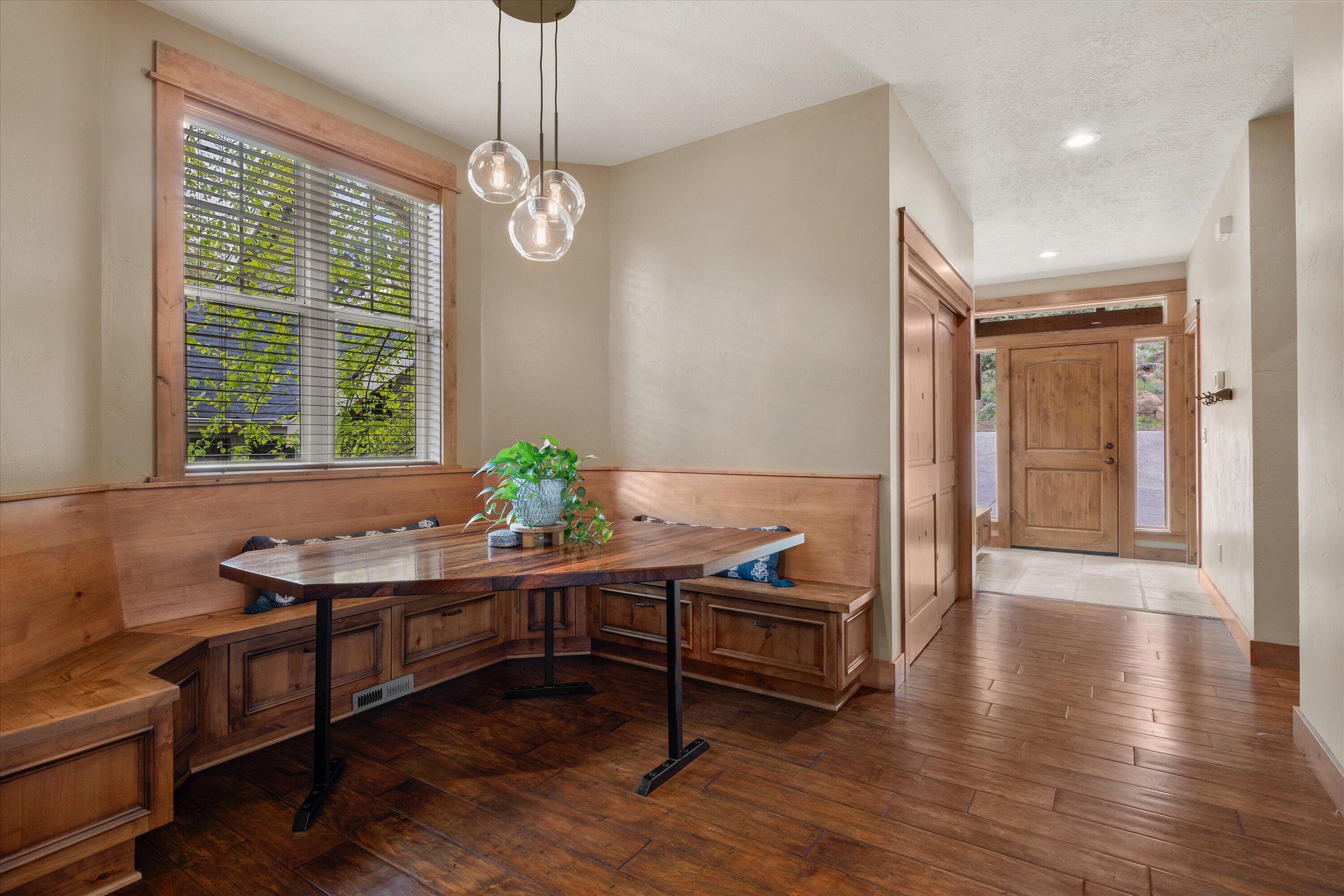 1255 NW Constellation Drive