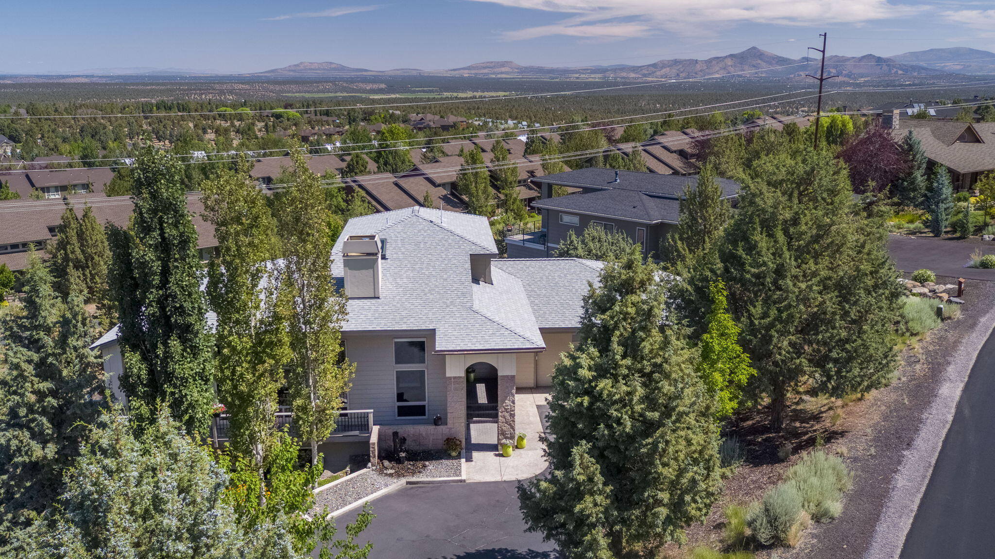 893 Highland View Loop