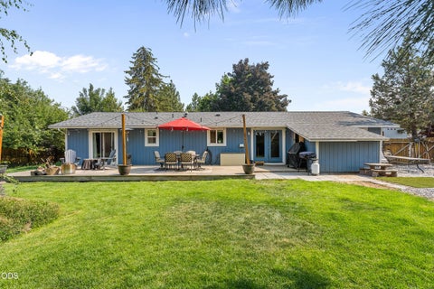 Tiny photo for 63385 Omer Drive, Bend, OR 97701 (MLS # 220226633)