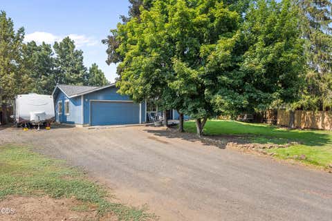 Tiny photo for 63385 Omer Drive, Bend, OR 97701 (MLS # 220226633)