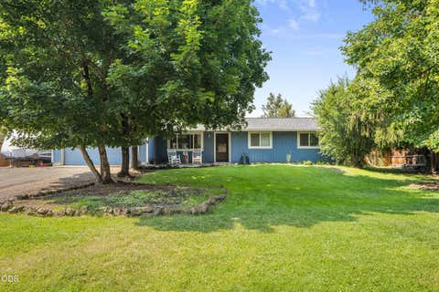 Tiny photo for 63385 Omer Drive, Bend, OR 97701 (MLS # 220226633)