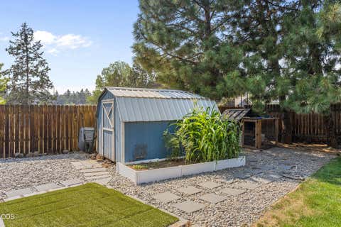 Tiny photo for 63385 Omer Drive, Bend, OR 97701 (MLS # 220226633)
