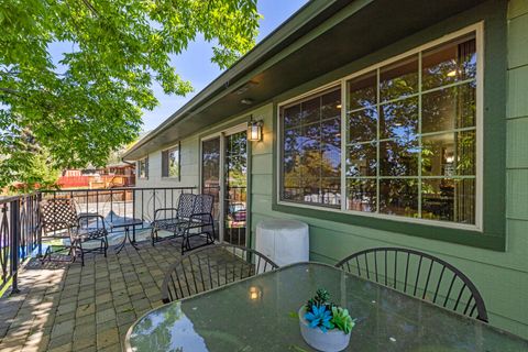 Tiny photo for 1528 Tamera Drive, Klamath Falls, OR 97603 (MLS # 220213165)