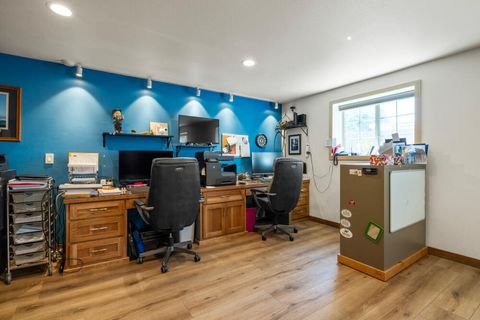 Tiny photo for 1528 Tamera Drive, Klamath Falls, OR 97603 (MLS # 220213165)