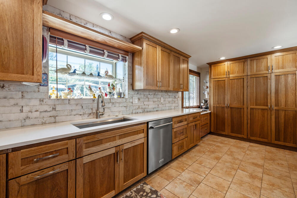 Moyina - Residential