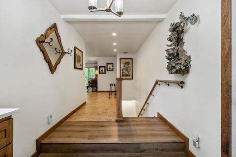 Tiny photo for 1528 Tamera Drive, Klamath Falls, OR 97603 (MLS # 220213165)