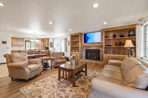 Tiny photo for 1528 Tamera Drive, Klamath Falls, OR 97603 (MLS # 220213165)