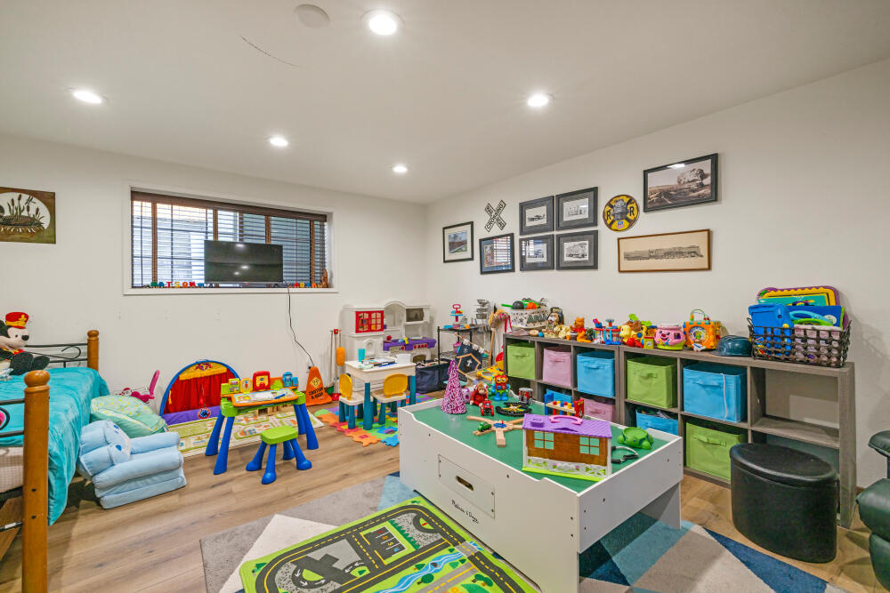 Moyina - Residential