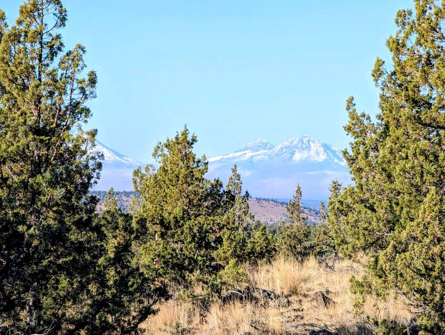 This stunning 5.39 acres, located in the heart of Crooked River Ranch, has it all. Take in the open space and stunning mountain views from the top portion of the property. Below the rim provides privacy, trees, and plenty of room for animals. Do not miss out on this gem of a property, and start building your dreams today!