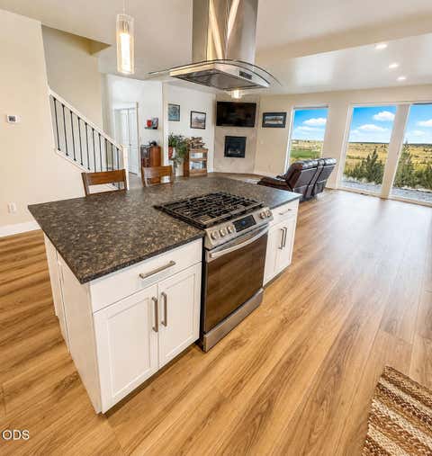 Tiny photo for 1901 NE Camas Lane, Madras, OR 97741 (MLS # 220226643)