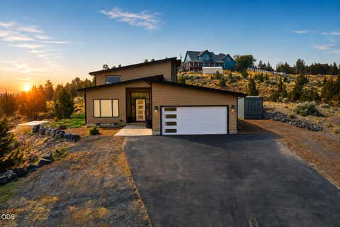 Photo of 1901 NE Camas Lane, Madras, OR 97741 (MLS # 220226643)