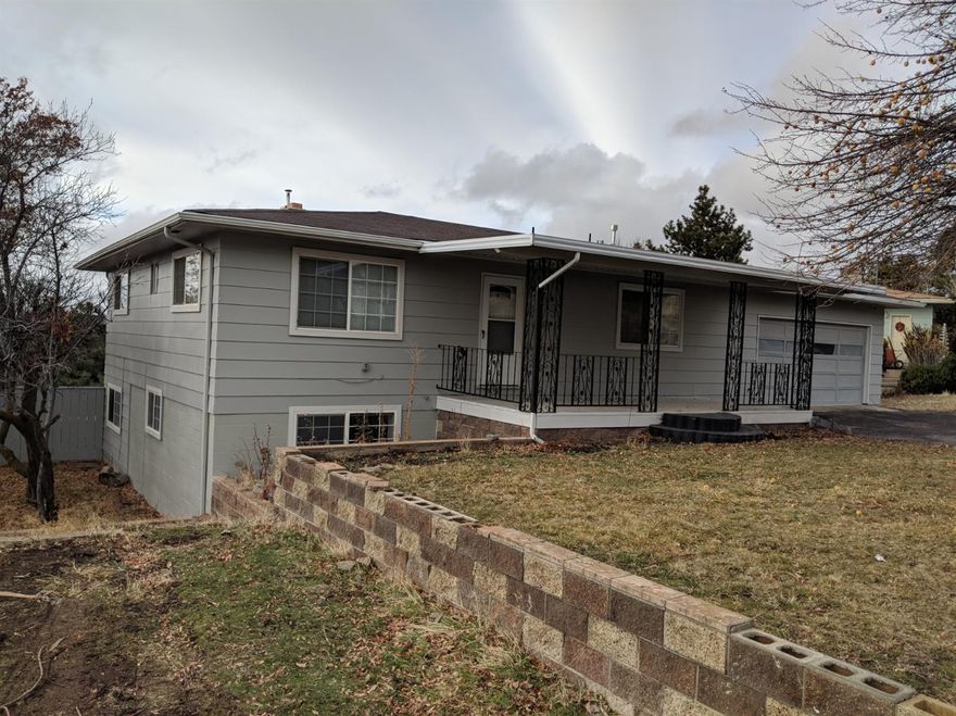 Come check out this large 6 bedroom, 3 bath home in the suburbs! This wonderful home has had some recent updates and is ready to go! Lots of space and large rooms with great views on a quiet street, this one is ready for your! Don't let this one get away.