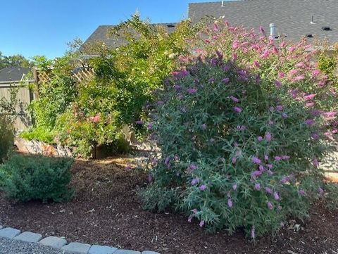 Tiny photo for 3847 Wyoming Lane, Medford, OR 97504 (MLS # 220221183)