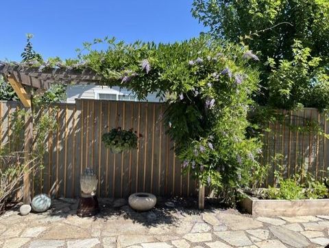 Tiny photo for 3847 Wyoming Lane, Medford, OR 97504 (MLS # 220221183)