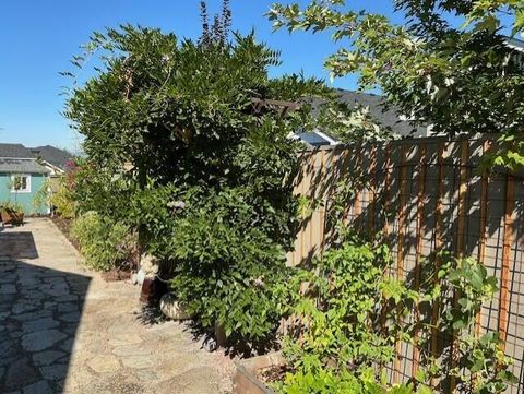Tiny photo for 3847 Wyoming Lane, Medford, OR 97504 (MLS # 220221183)