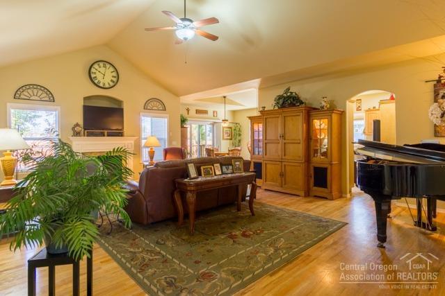 Hollow Pine Estate - Residential
