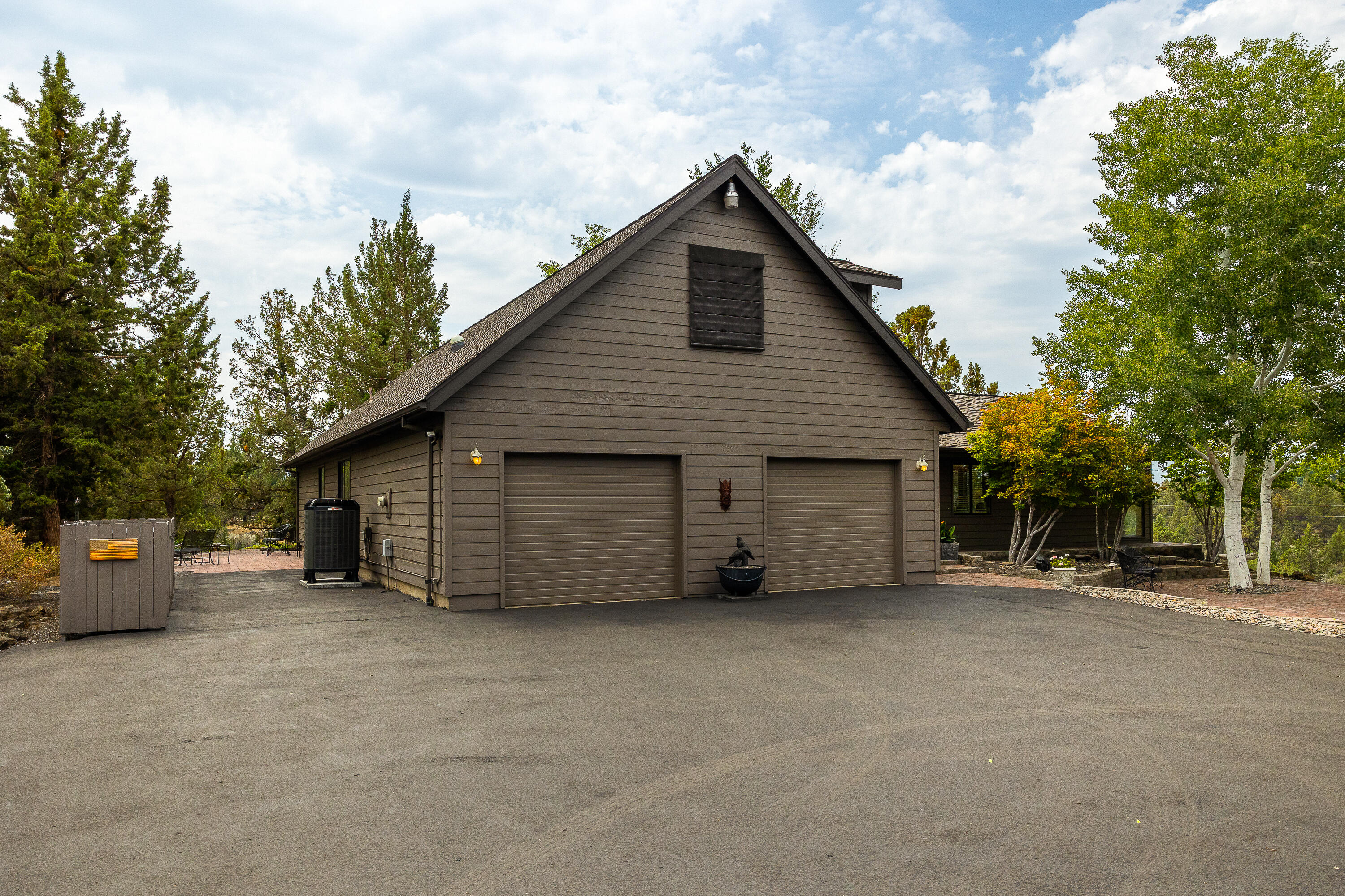 Lovestone Acres - Residential