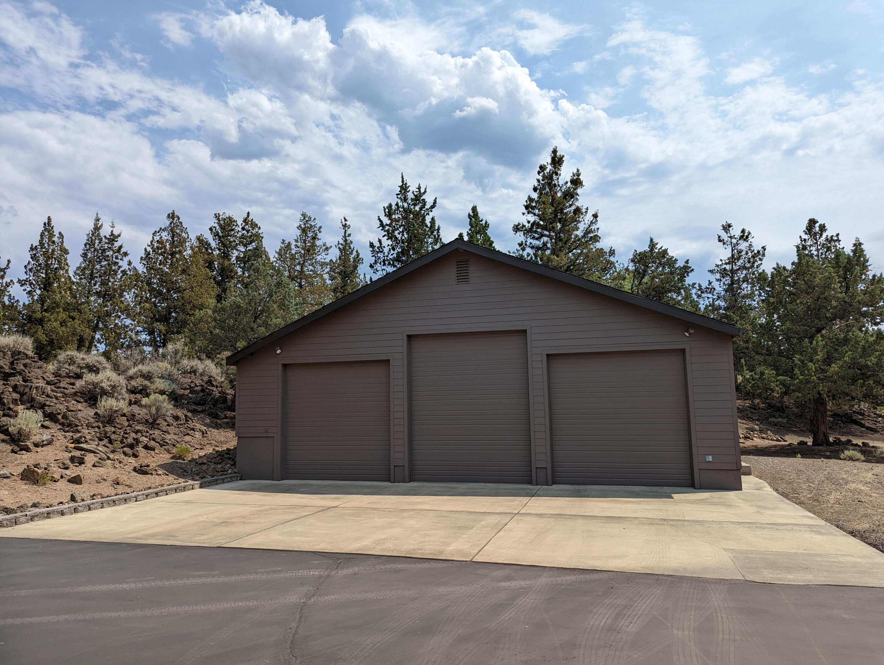 Lovestone Acres - Residential