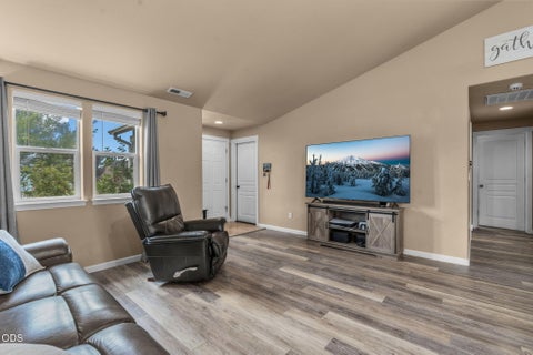 Tiny photo for 2620 NE 3rd Street, Redmond, OR 97756 (MLS # 220225760)