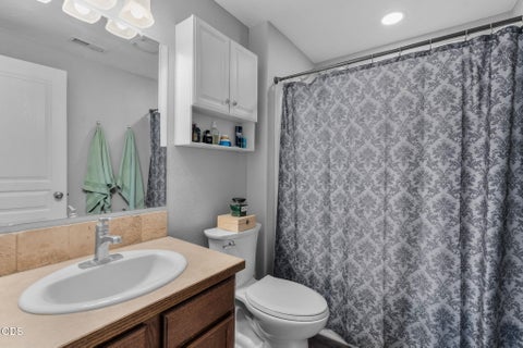 Tiny photo for 2620 NE 3rd Street, Redmond, OR 97756 (MLS # 220225760)